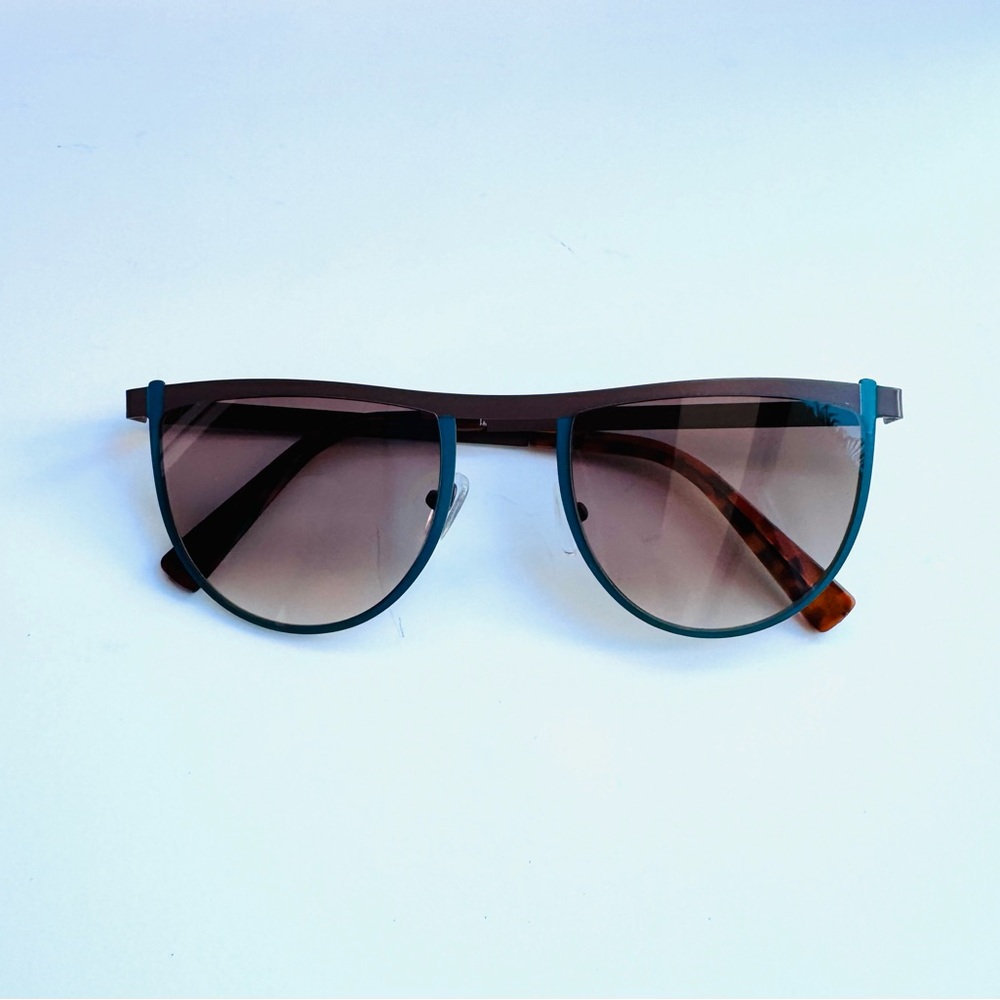 Unisex Modern Semi-Rimless Gradient Sunglasses – Brown Lens Tortoiseshell Arms